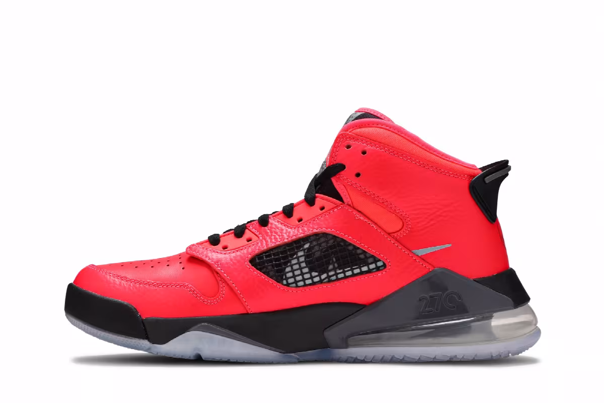 Paris Saint-Germain x Air Jordan Jordan Mars 270 Infrared, view 4