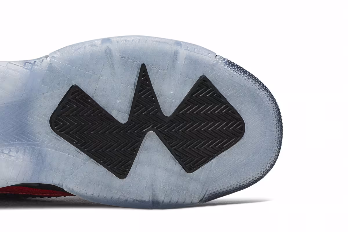 Air Jordan Mars 270 GS Paris Saint-Germain, view 6