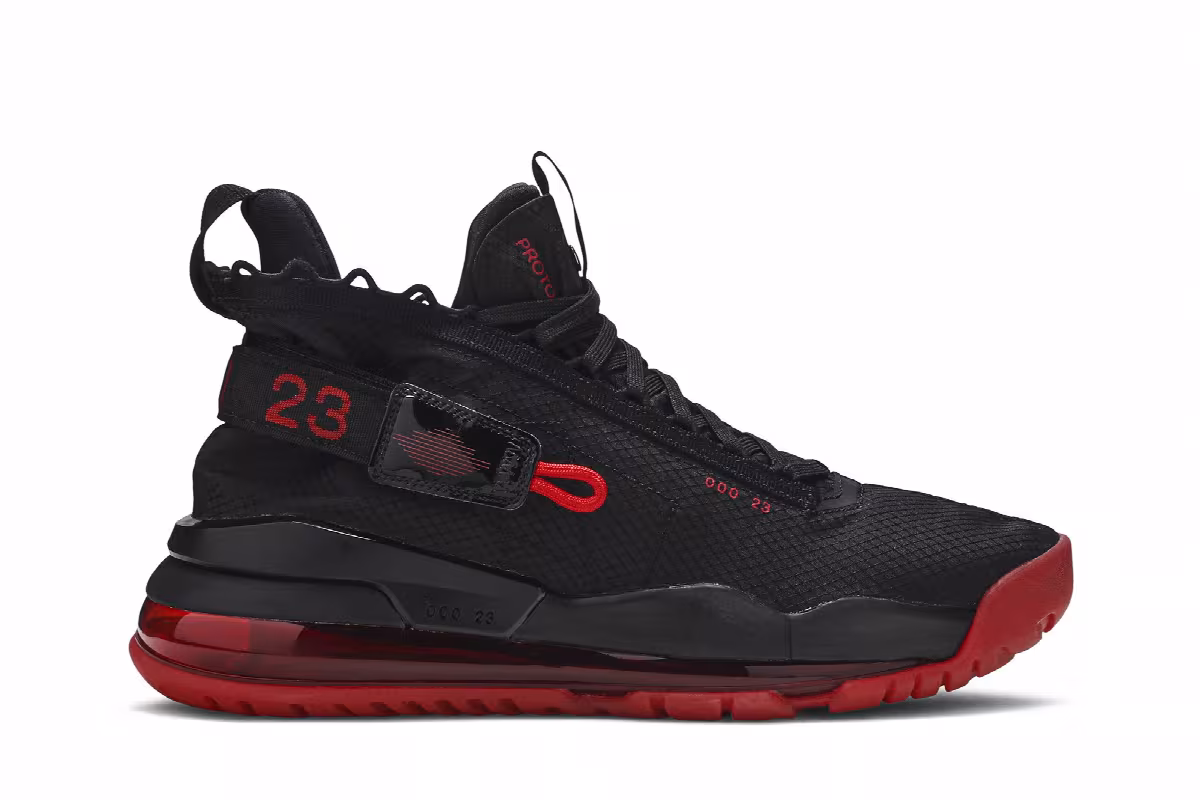 Air Jordan Proto Max 720 Bred, view 2