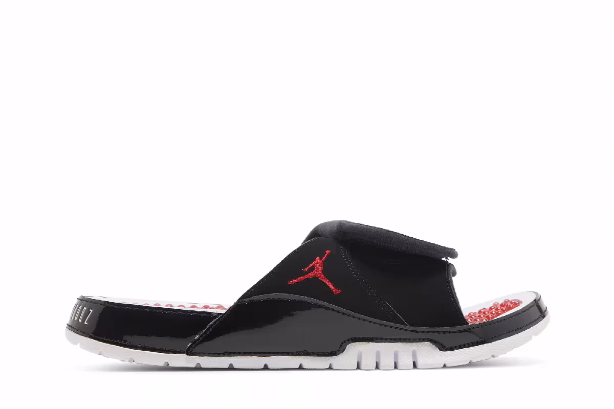 Air Jordan Hydro 11 Bred White, view 2