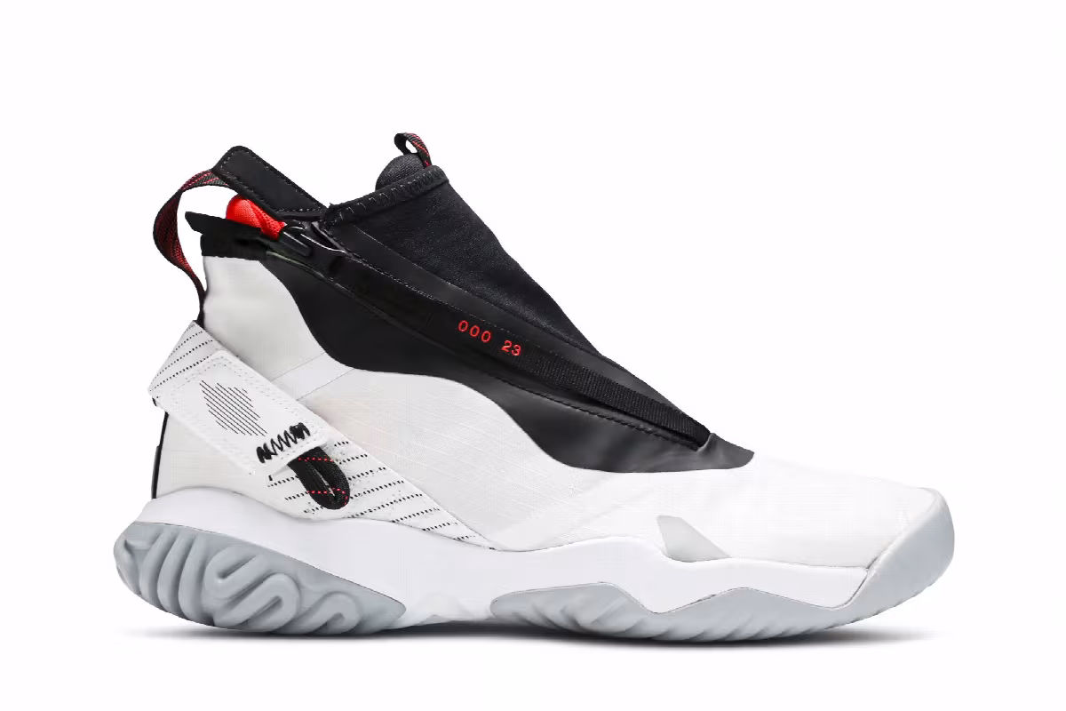 Air Jordan Proto React Z Bright Crimson, view 2