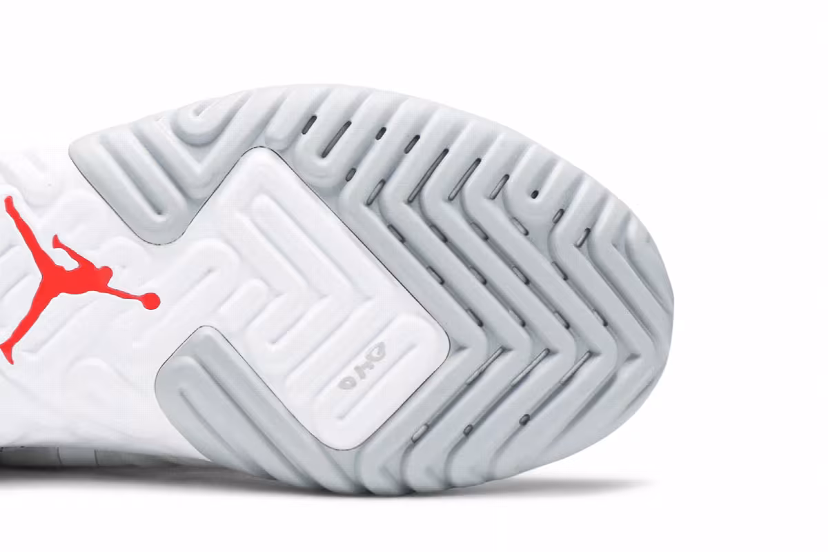 Air Jordan Proto React Z Bright Crimson, view 6