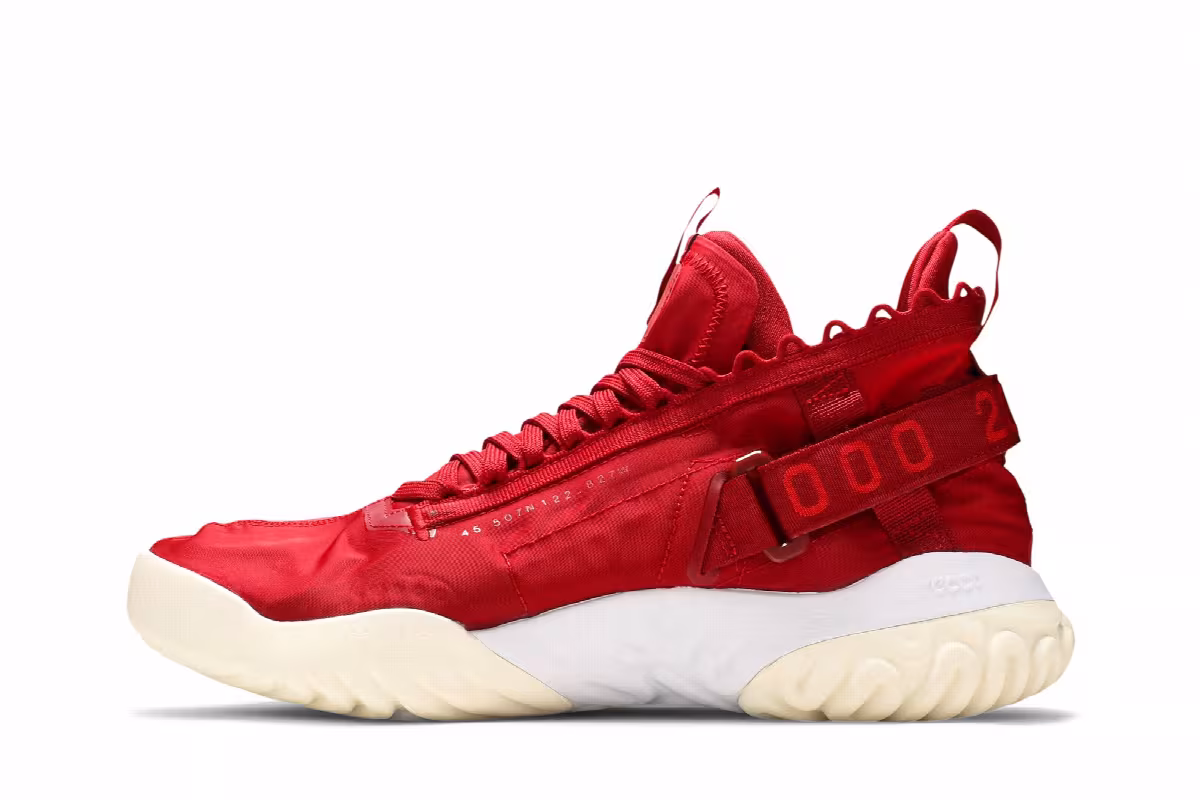 Air Jordan Proto React University Red, view 4