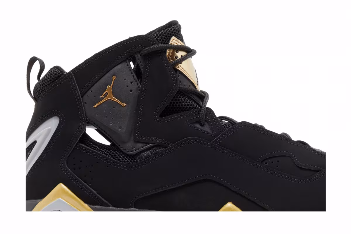 Air Jordan True Flight Black Metallic Gold, view 3