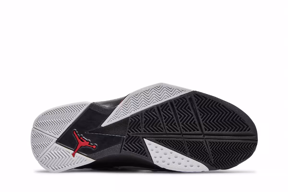 Air Jordan True Flight Black Red Grey, view 5