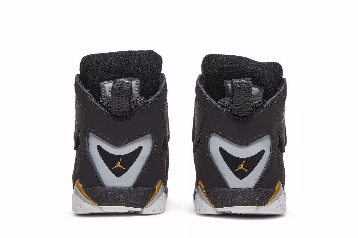 Air Jordan True Flight TD Black Metallic Gold 2019, view 7
