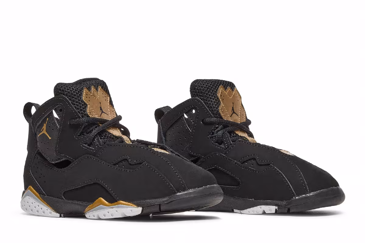 Air Jordan True Flight TD Black Metallic Gold 2019, view 9
