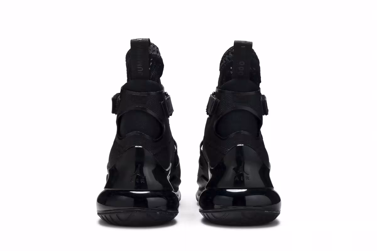 Air Jordan Women's Jordan Air Latitude 720 Triple Black, view 7