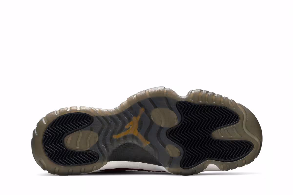 Air Jordan Future Gym Red, view 5