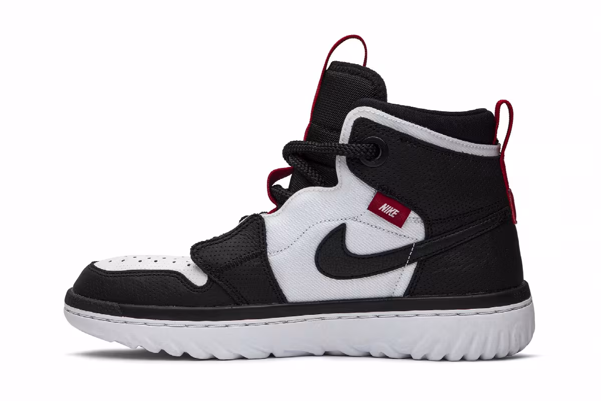 Air Jordan 1 React High Black White, view 4