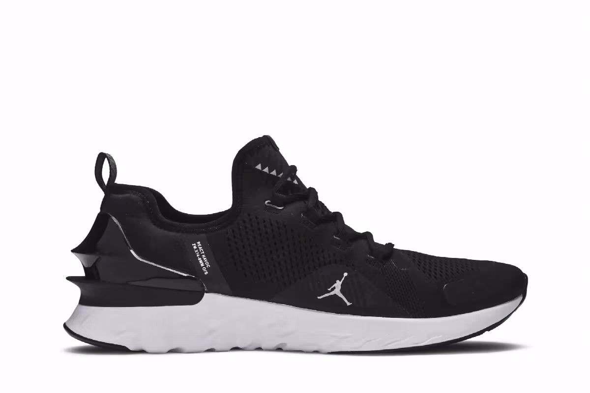 Air Jordan React Havoc Black, view 2