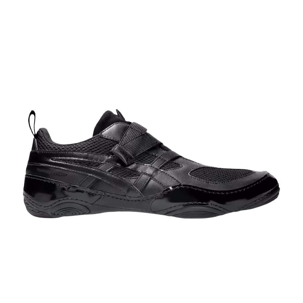 Issey Miyake x ASICS Hyper Taping Black