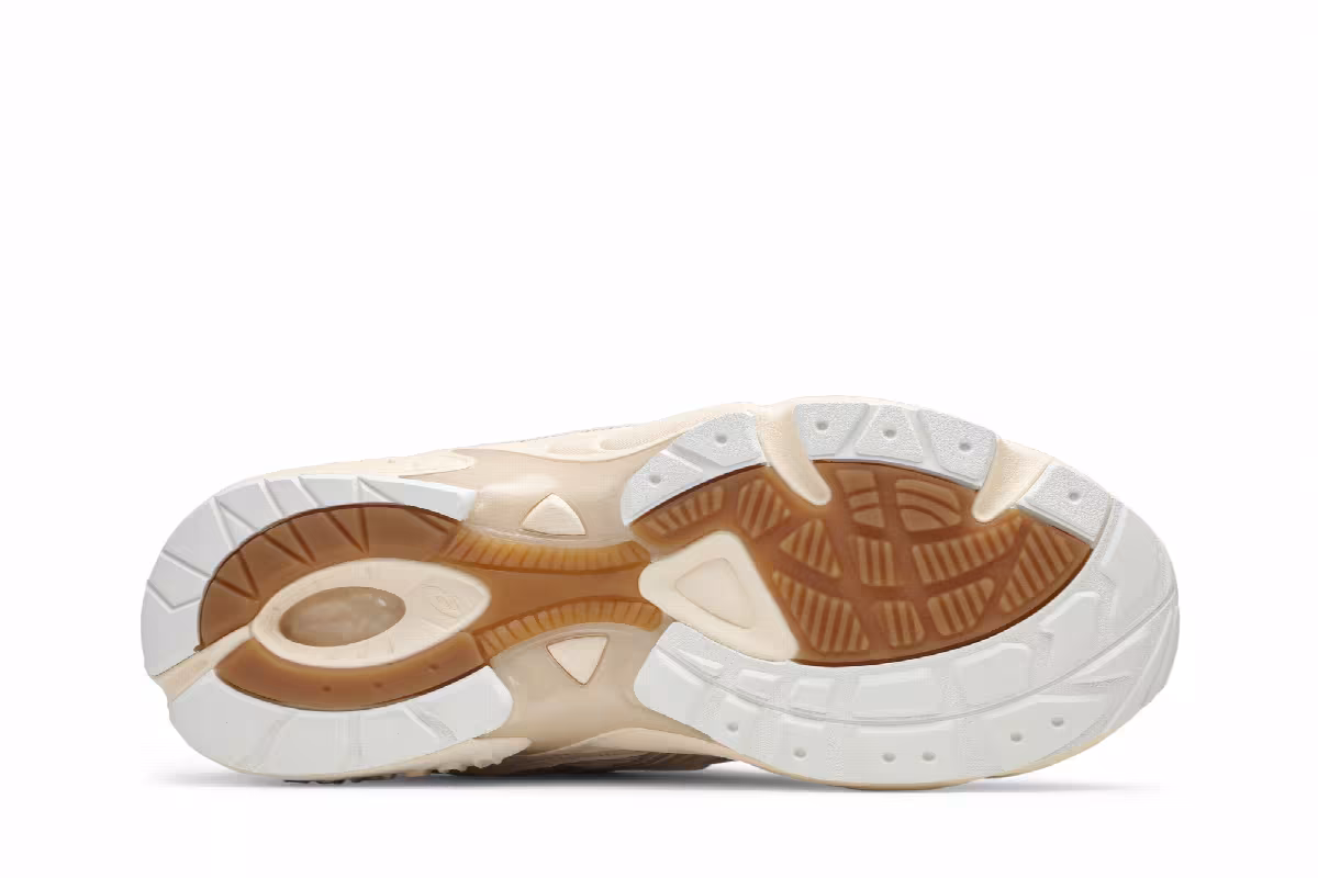 GmbH x ASICS Gel Kayano 5 OG Seashell, view 5