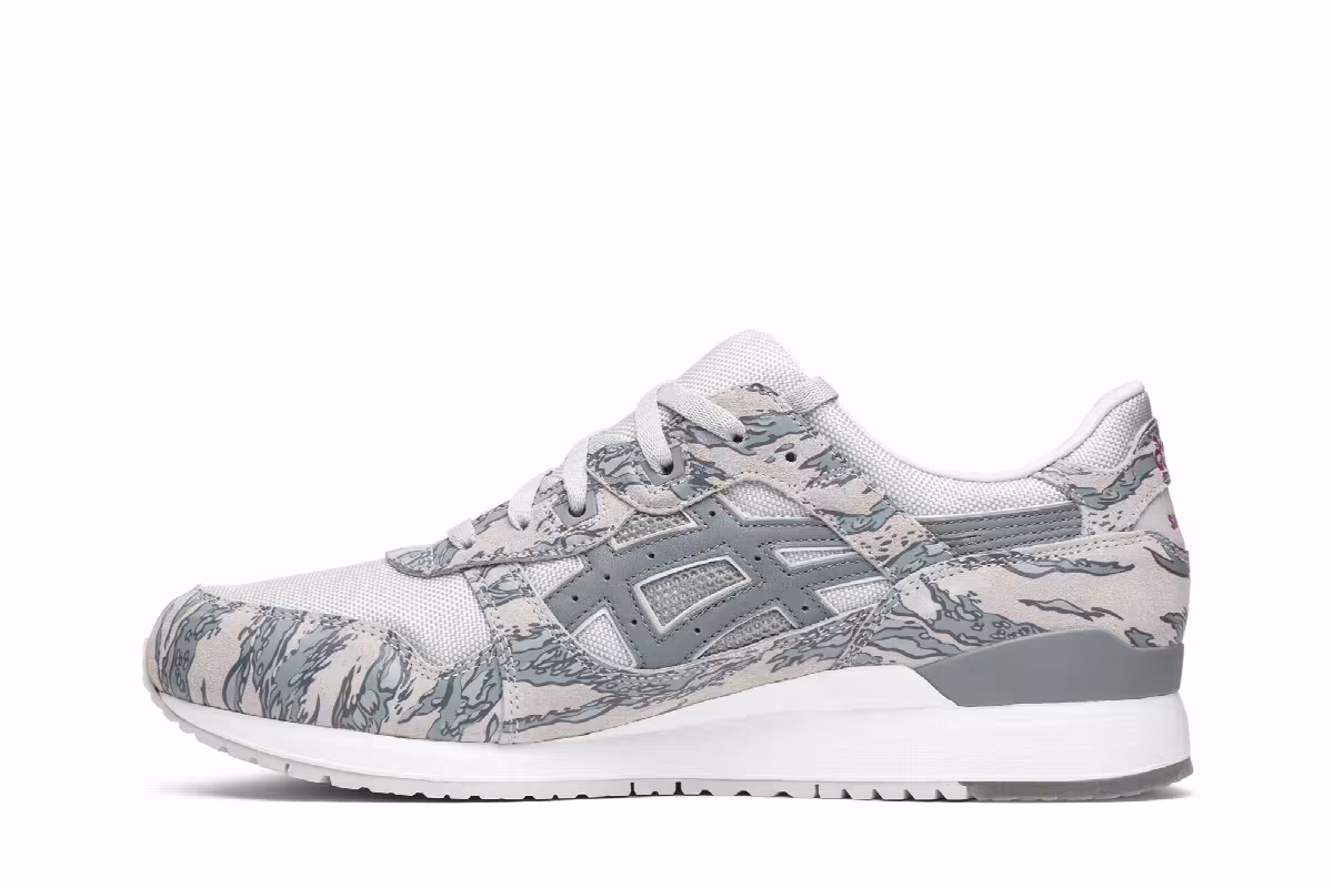 atmos x Solebox x ASICS Gel Lyte 3 Tiger Urban Camo, view 4
