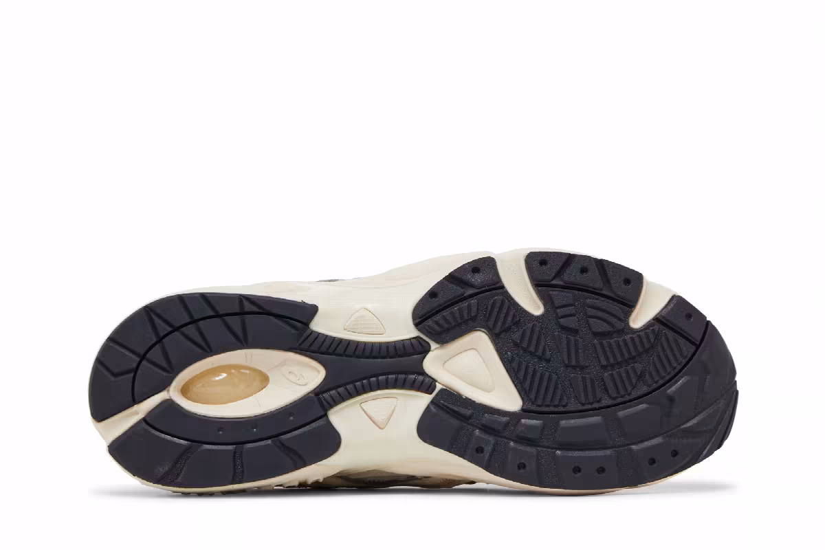 Re-Construction x ASICS Gel Kayano 5 Birch, view 5