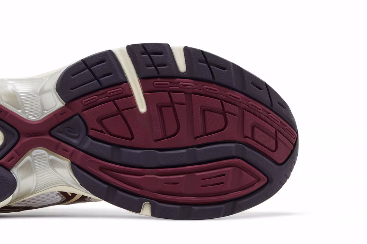 ASICS Gel 1130 White Maroon Banner, view 6