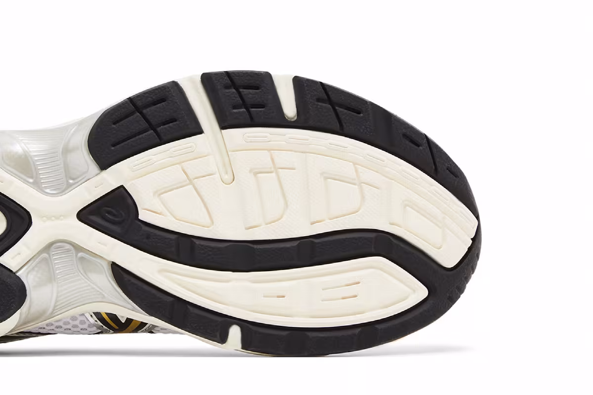 ASICS Men's Gel 1130 White Black Gold, view 6