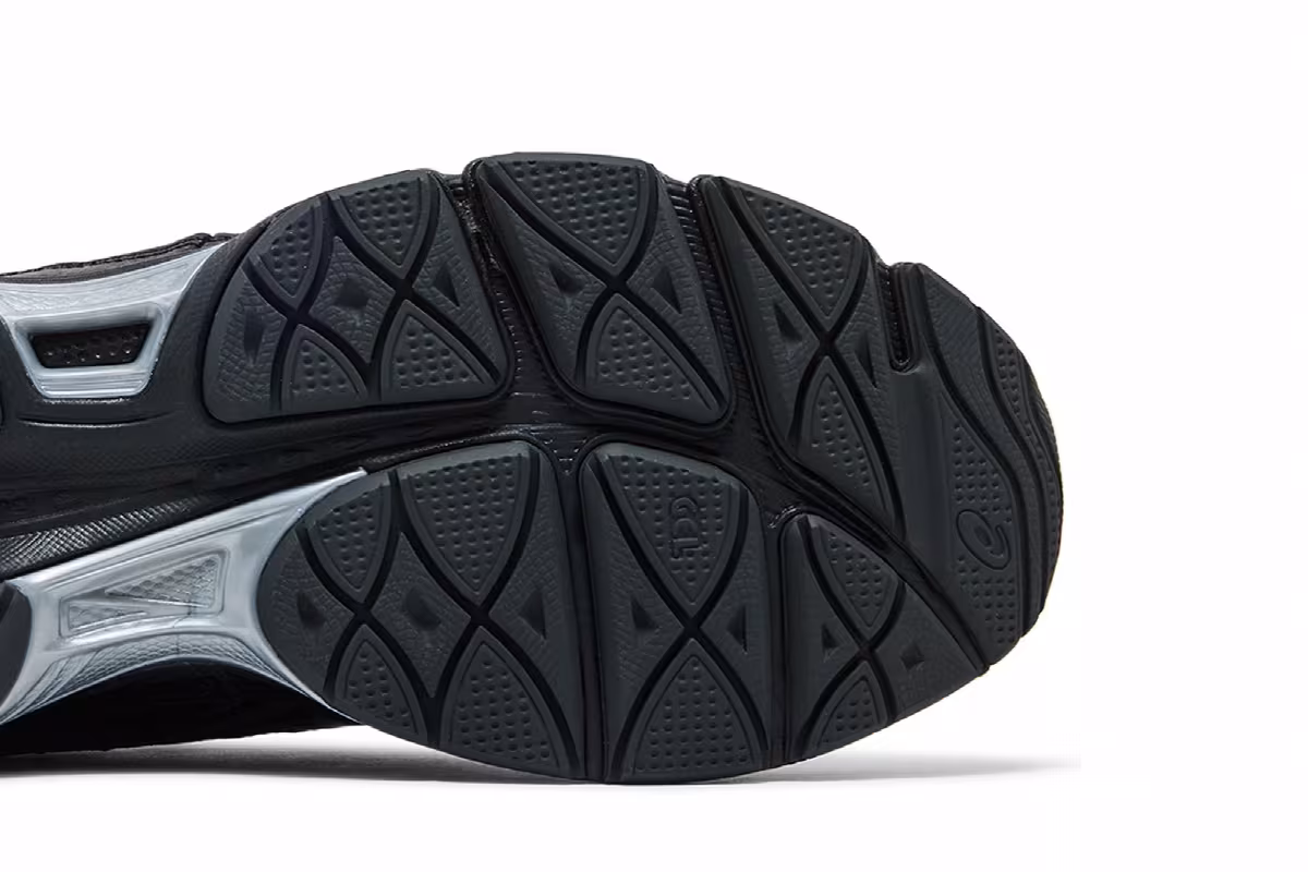 ASICS Gel NYC Triple Black, view 6