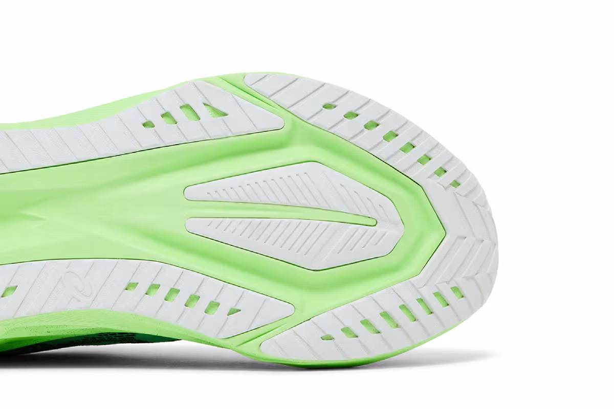 ASICS Novablast 5 Ekiden - Vital Green, view 6