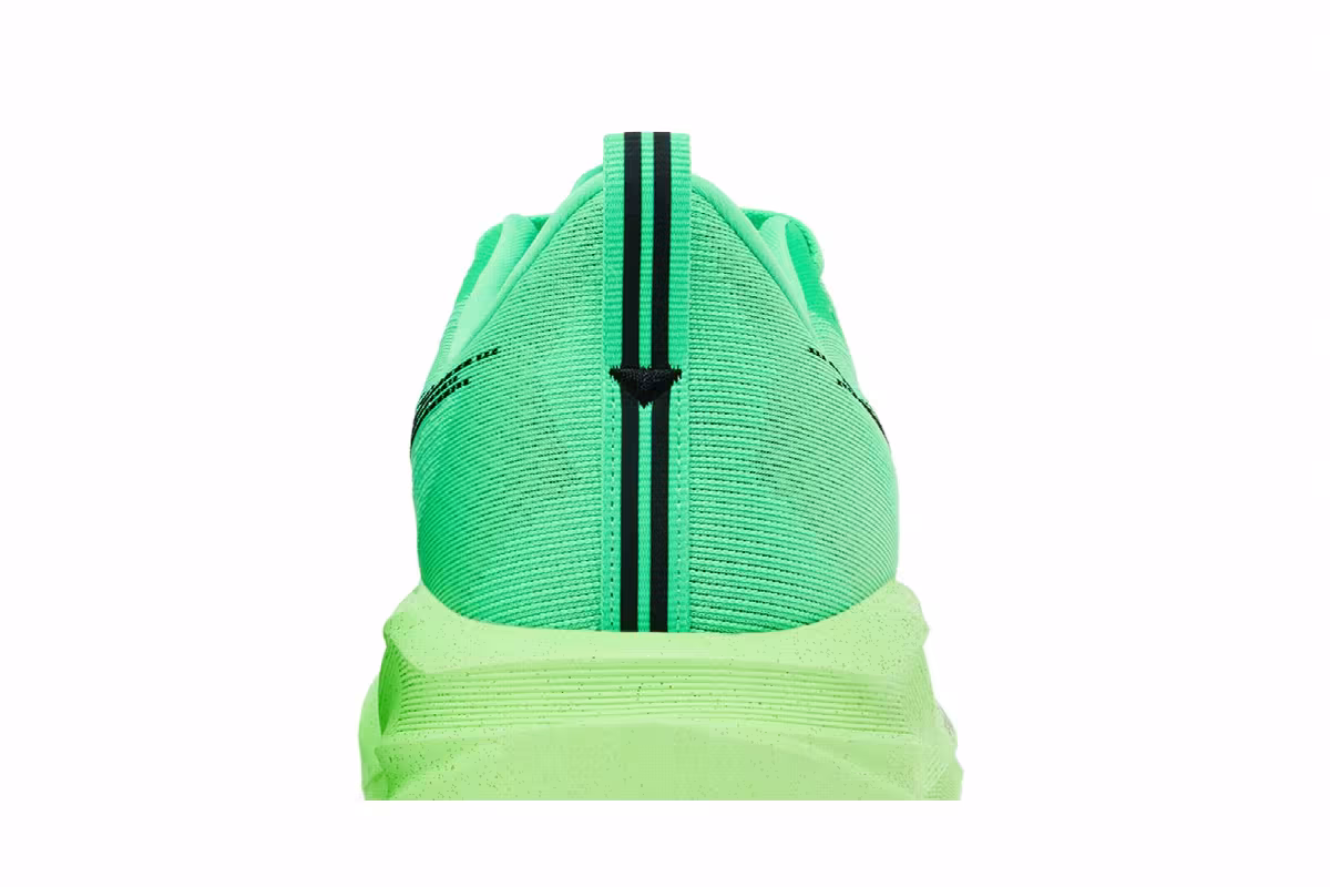 ASICS Novablast 5 Ekiden - Vital Green, view 8