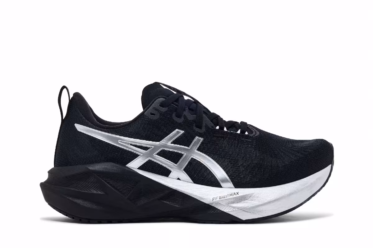 ASICS Women's Novablast 5 Platinum Platinum Black, view 2