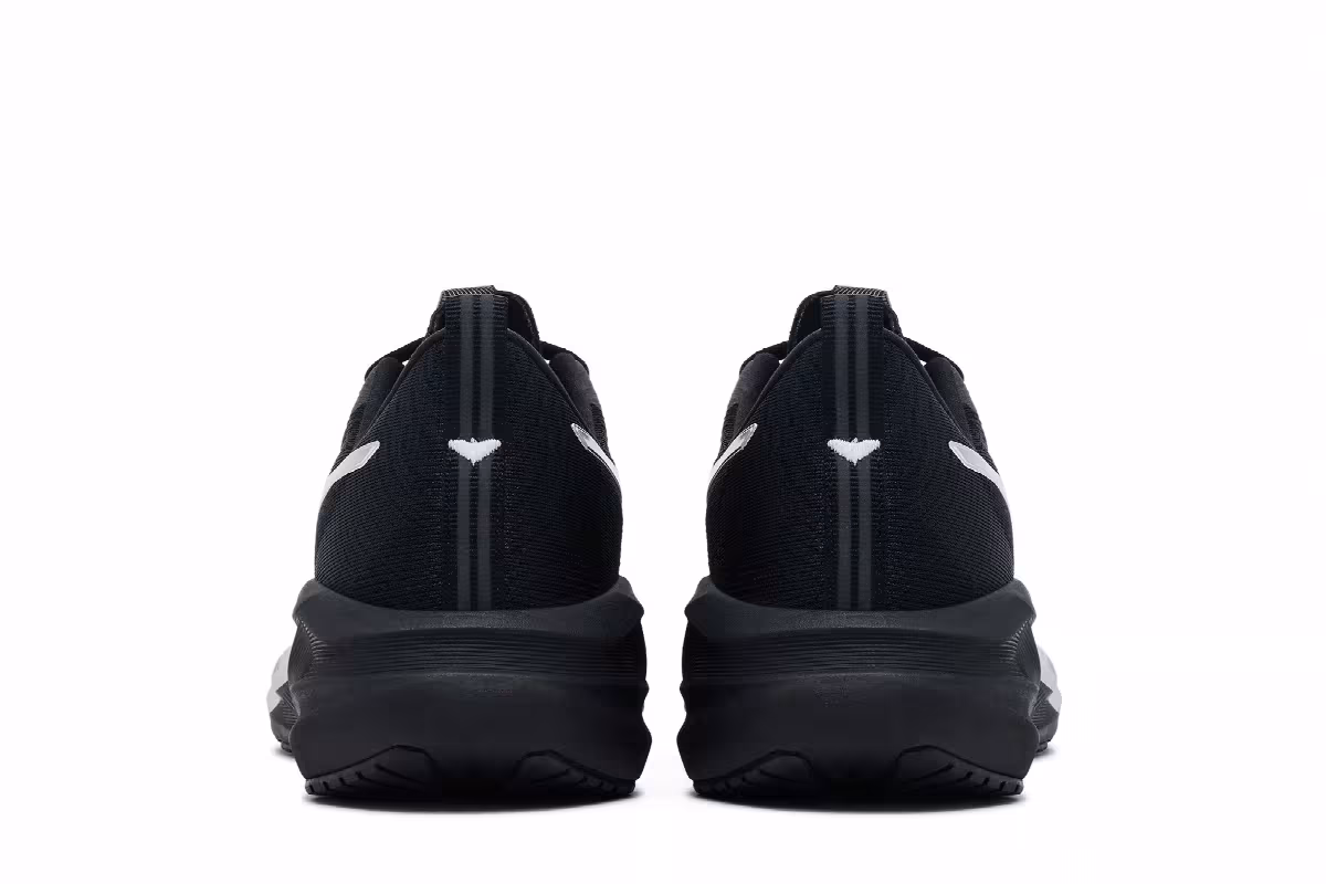 ASICS Women's Novablast 5 Platinum Platinum Black, view 7