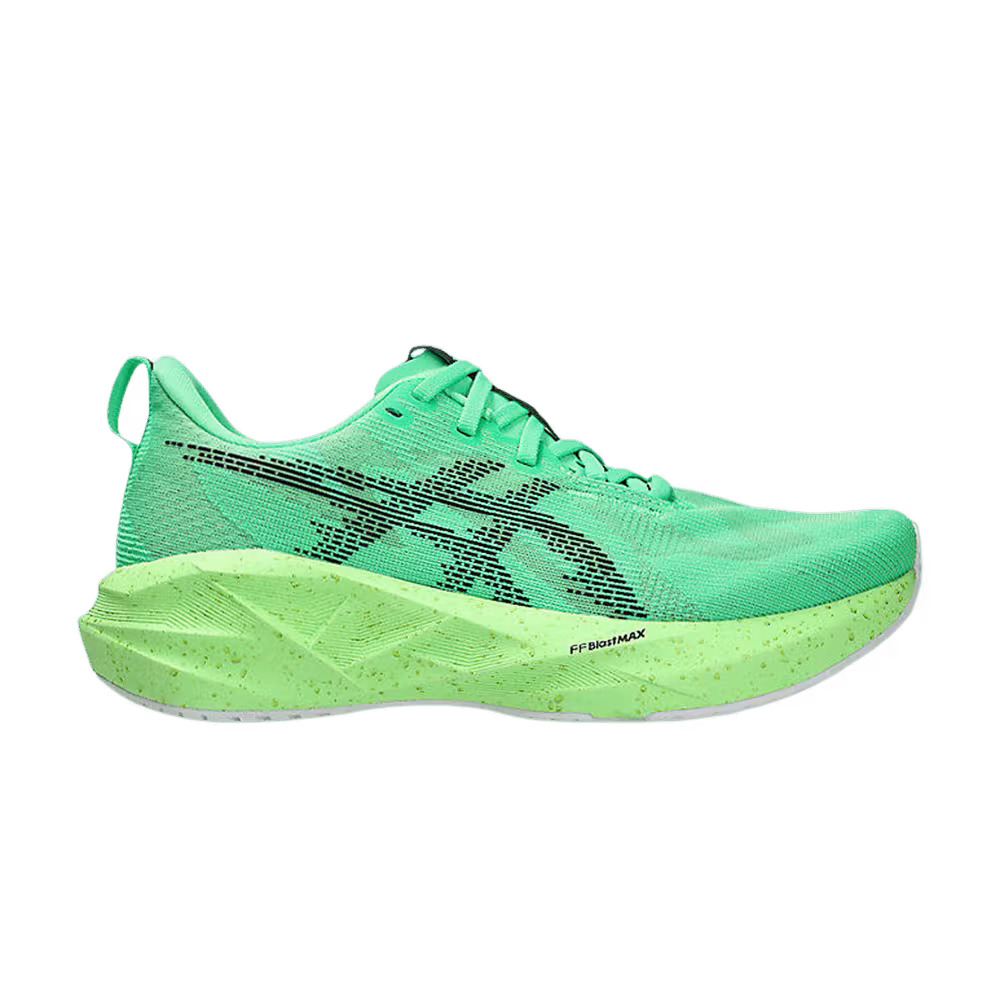 ASICS Women's Novablast 5 Ekiden - Vital Green
