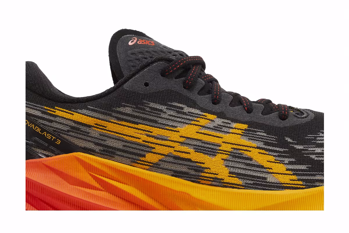 Asics Novablast 3 Black Orange, view 3