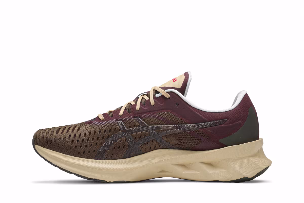 Asics Novablast Brown Burgundy, view 4