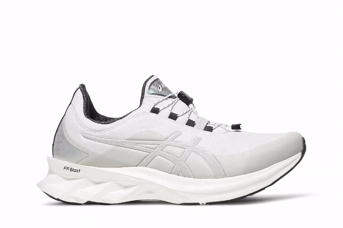 Asics Novablast Smoke Grey, view 2