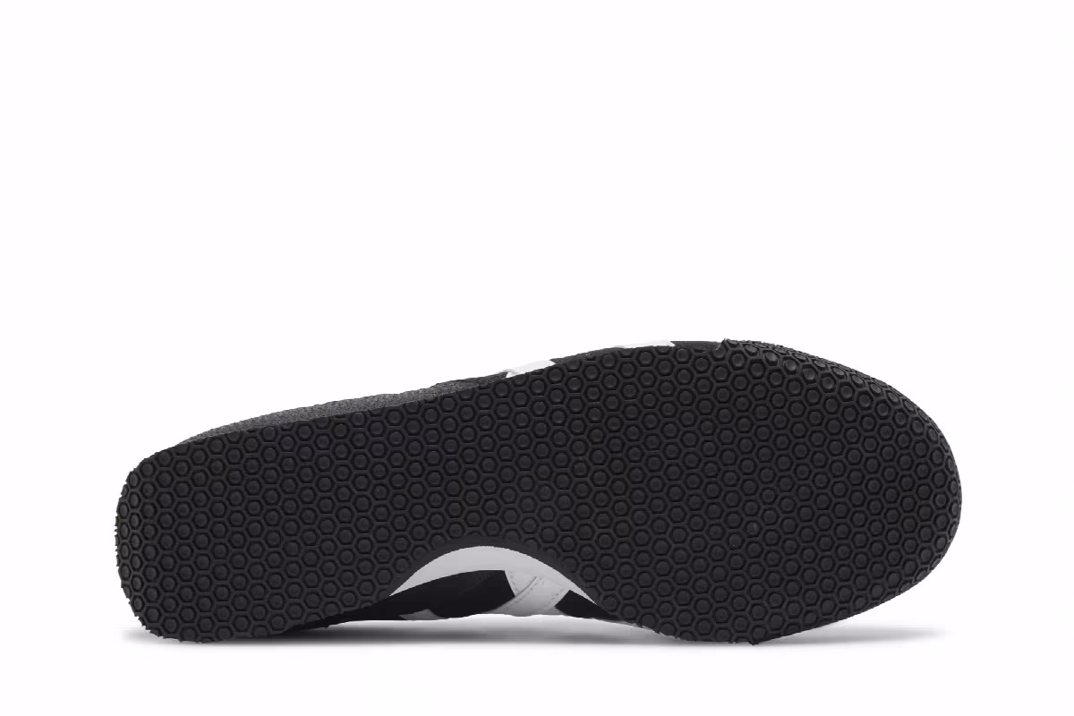 ASICS Ultimate 81 Black White, view 5