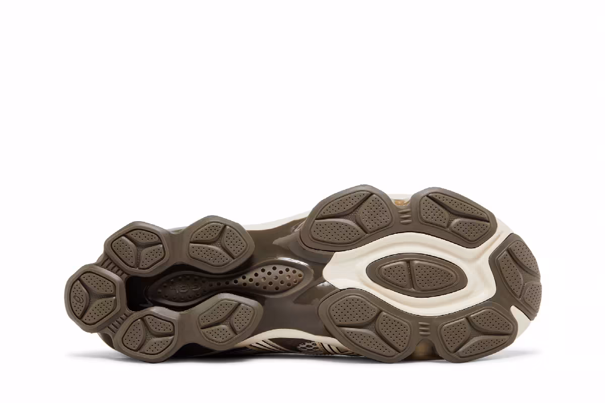 ASICS Gel Quantum Kinetic Birch Dark Taupe, view 5