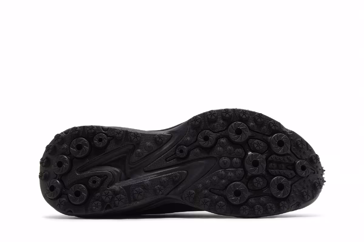 Pleasures x Puma Spirex Black, view 5