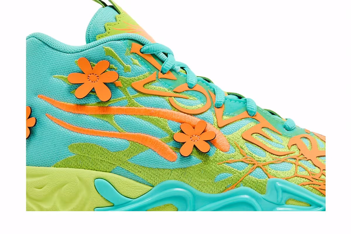 Scooby-Doo x Puma MB.04 Jr Mystery Machine, view 3