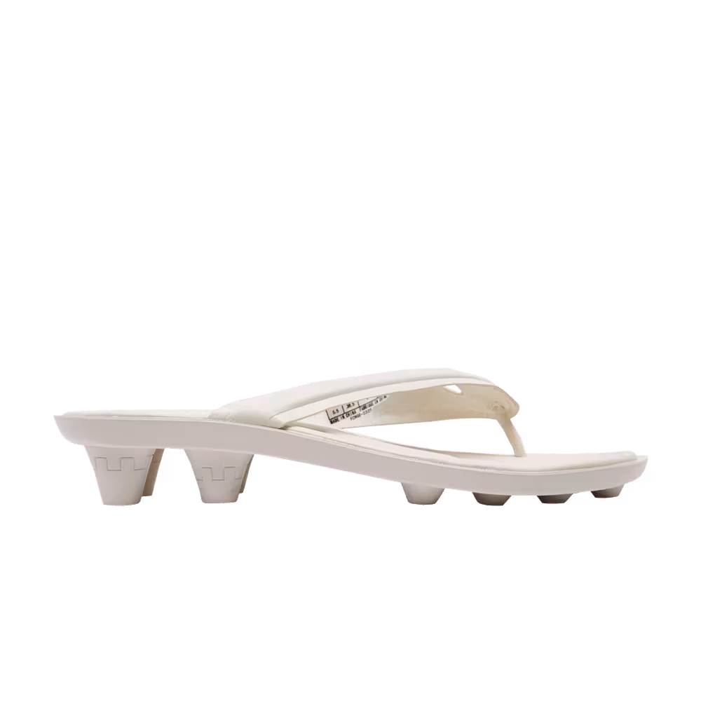 Fenty x Puma Women's Cat Cleat Sandal Alpine Snow Gold