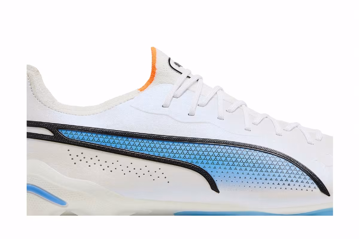 Puma King Ultimate FG AG White Blue Glimmer, view 3