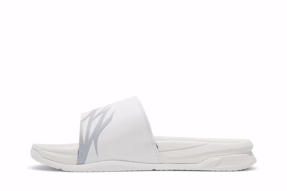 LaMelo Ball x Puma Dream Nitro MB.02 Slide White Green Glare, view 4