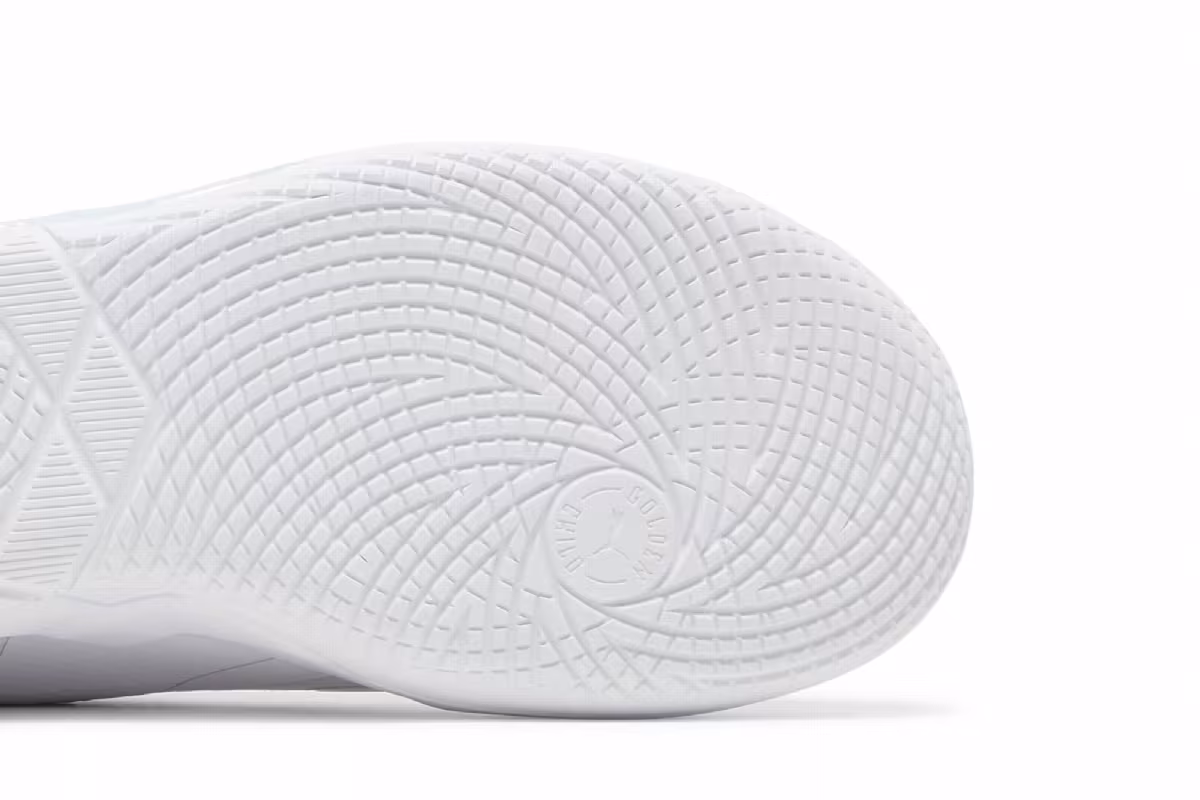 Puma MB.01 Lo Team Colors - Triple White, view 6