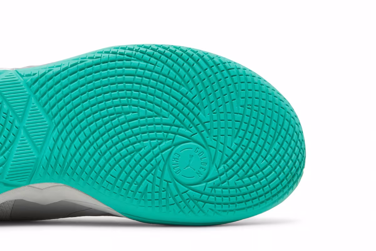 Puma MB.01 Lo Jr UFO, view 6