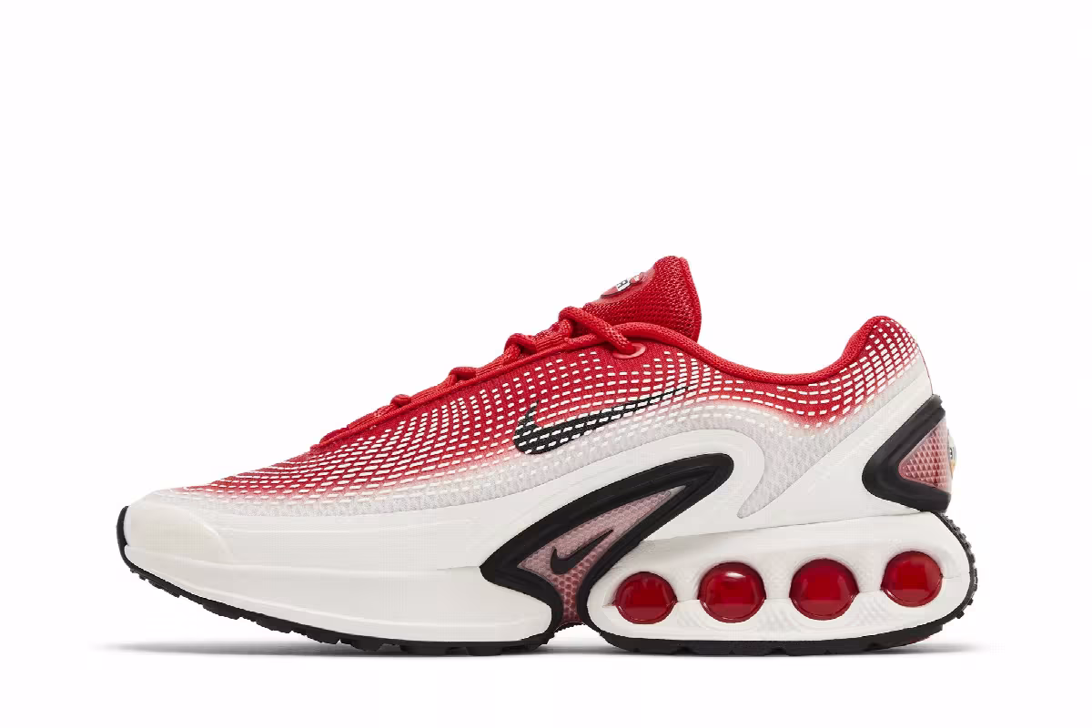 Nike Air Max DN SE University Red, view 4