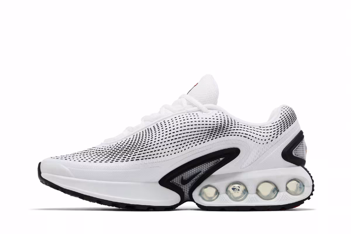 Nike Air Max DN Photon Dust Black, view 4