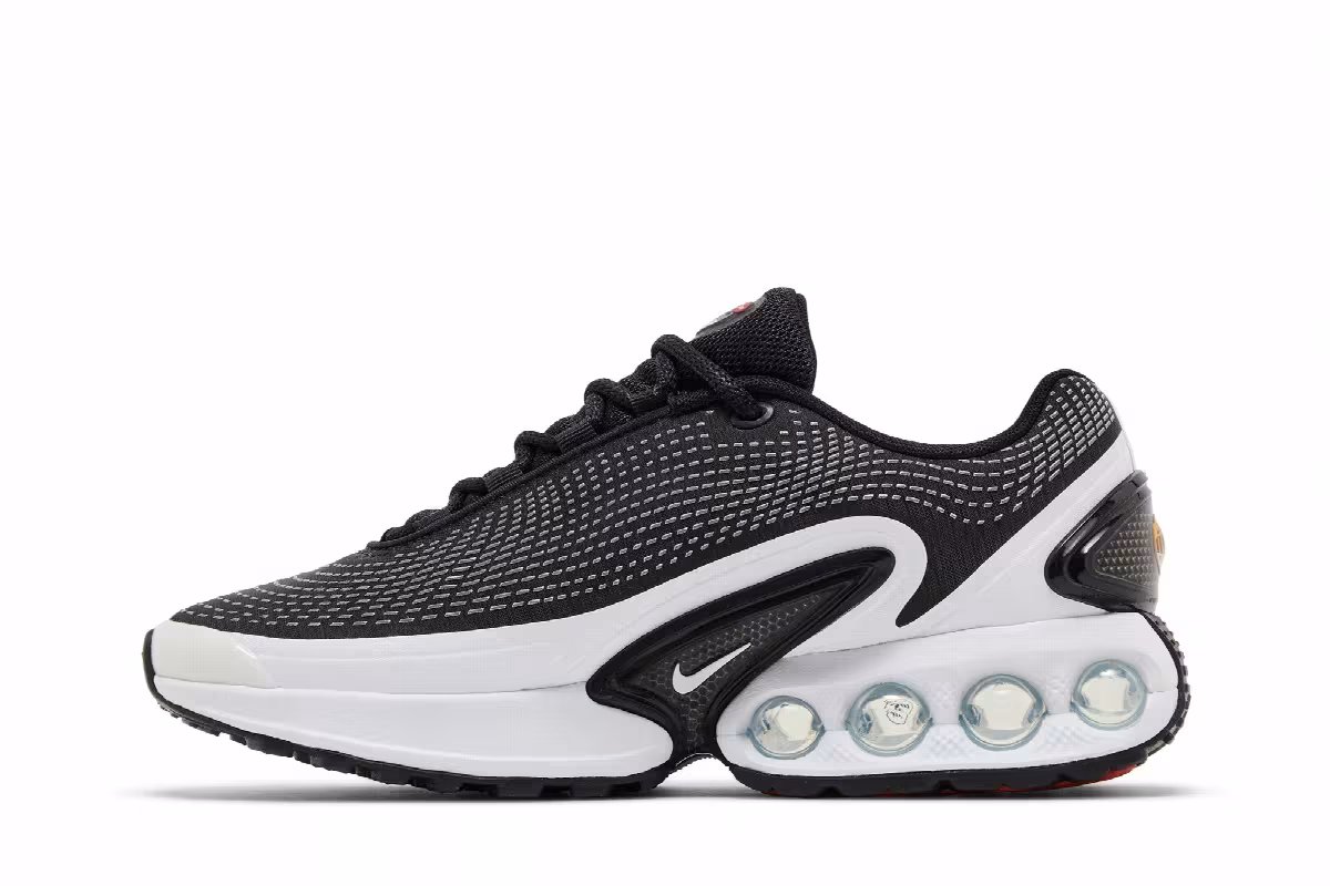 Nike Women's Air Max DN Black White, view 4