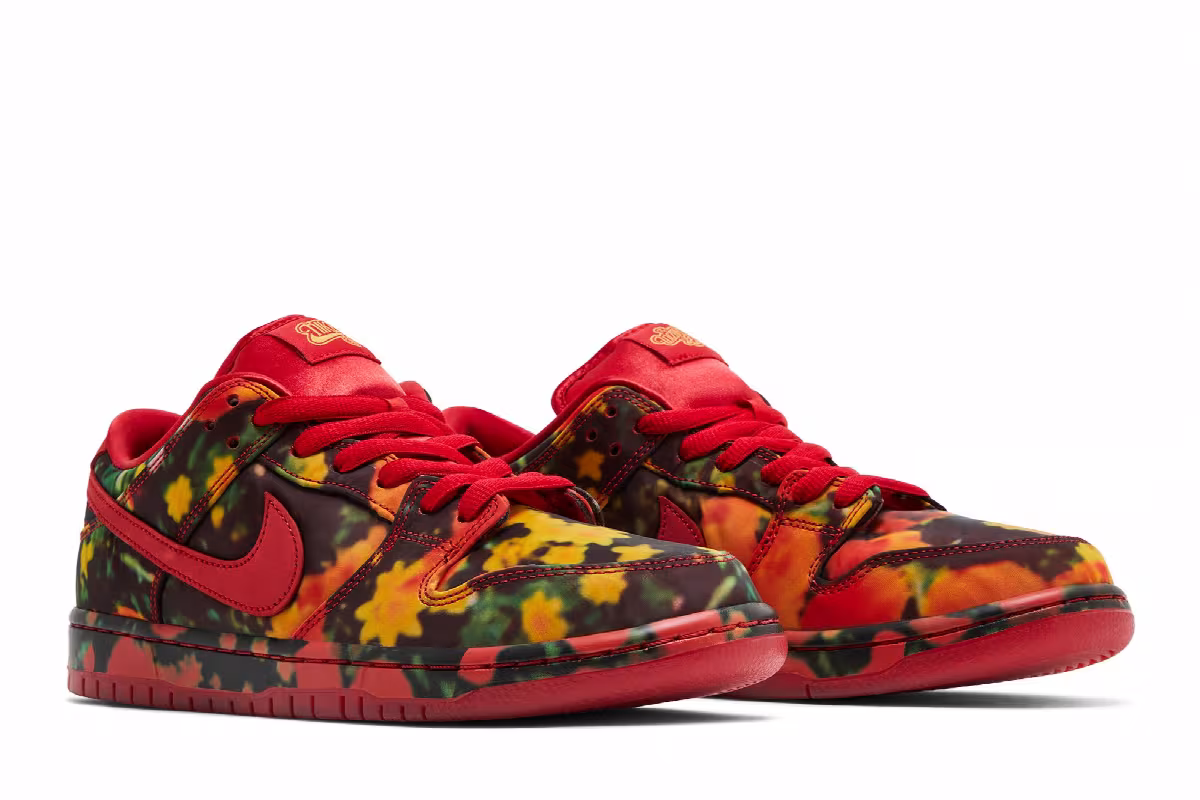 The Wizard of Oz x Nike Dunk Low SB Poppy Field, view 9