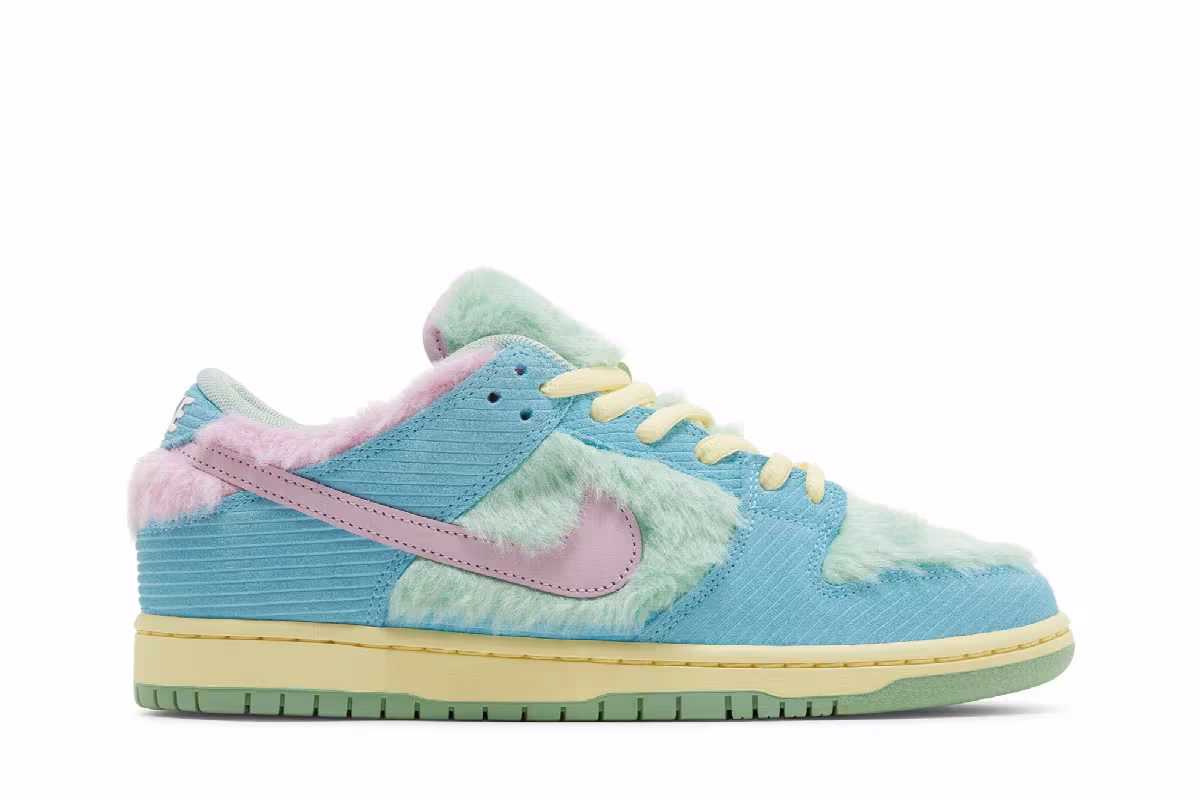 Verdy x Nike Dunk Low SB Visty, view 2