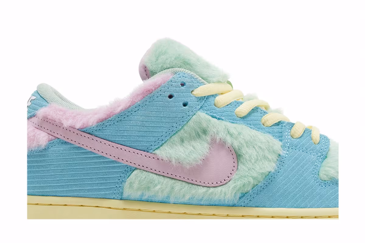 Verdy x Nike Dunk Low SB Visty, view 3
