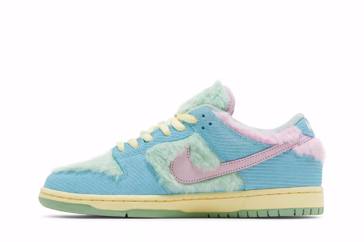 Verdy x Nike Dunk Low SB Visty, view 4
