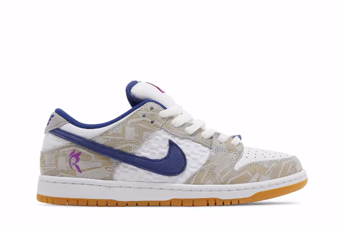 Rayssa Leal x Nike Dunk Low SB, view 2