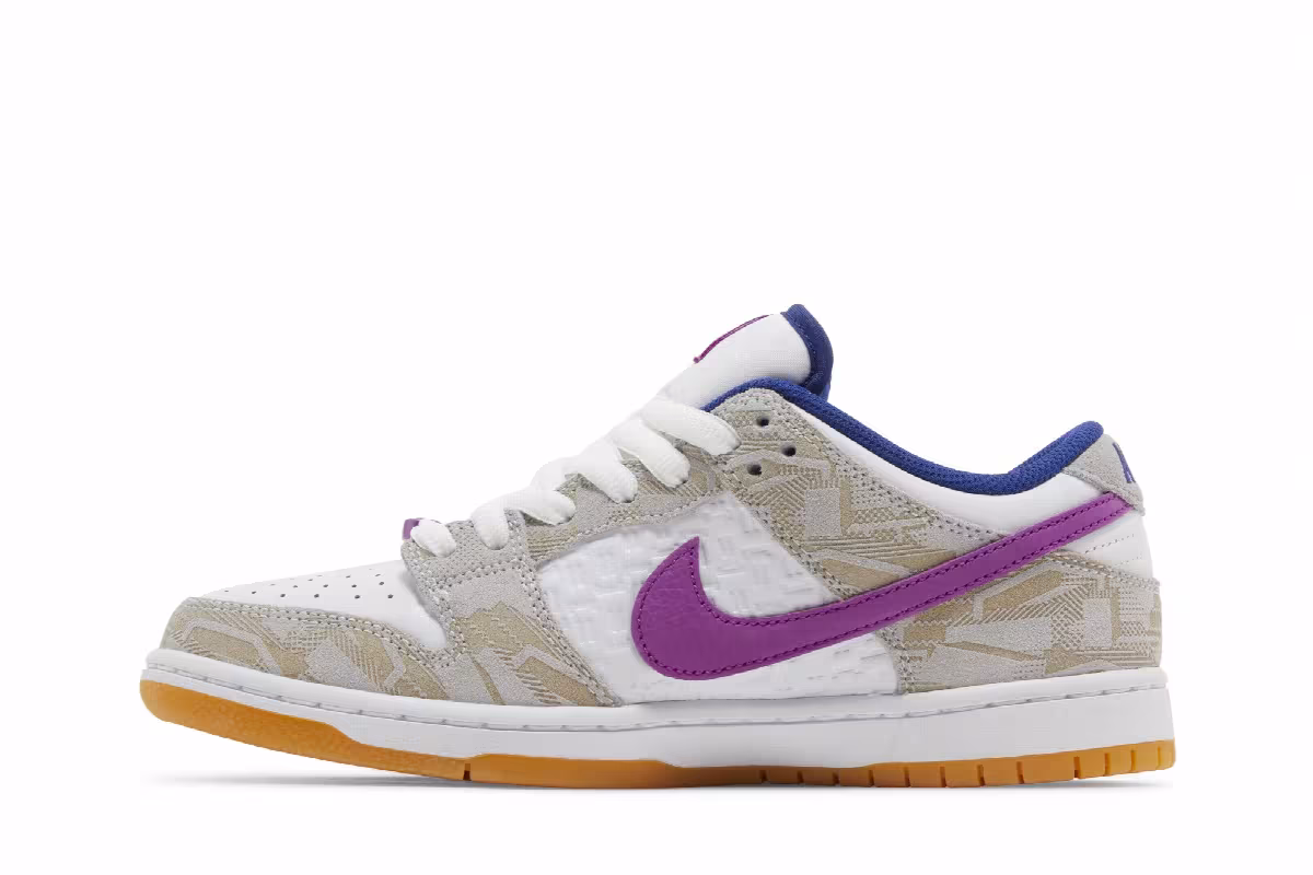Rayssa Leal x Nike Dunk Low SB, view 4