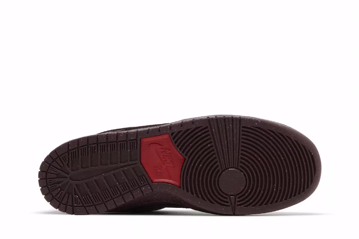 Nike Dunk Low Premium SB City of Love Collection - Burgundy Crush, view 5