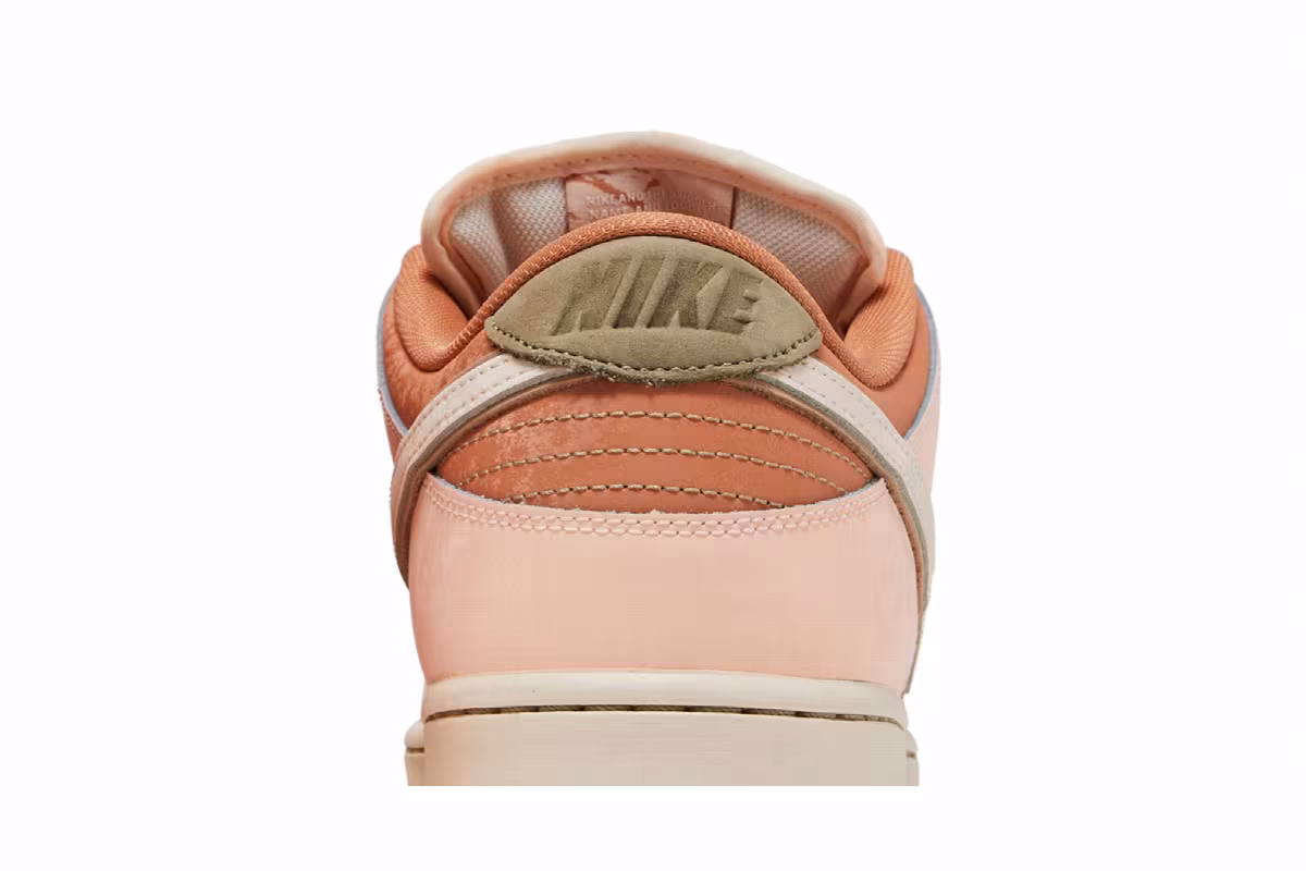 Nike Dunk Low SB Trocadéro Gardens, view 8